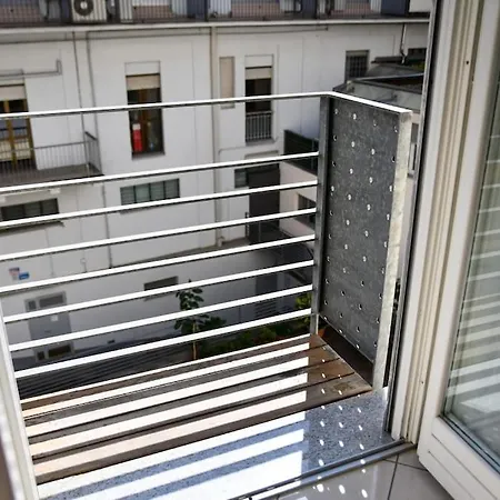 Apartment In Sunrise: In Centro
