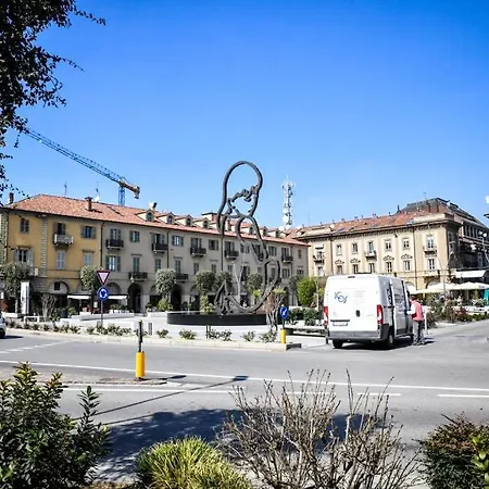 Apartment In Sunrise: In Centro *